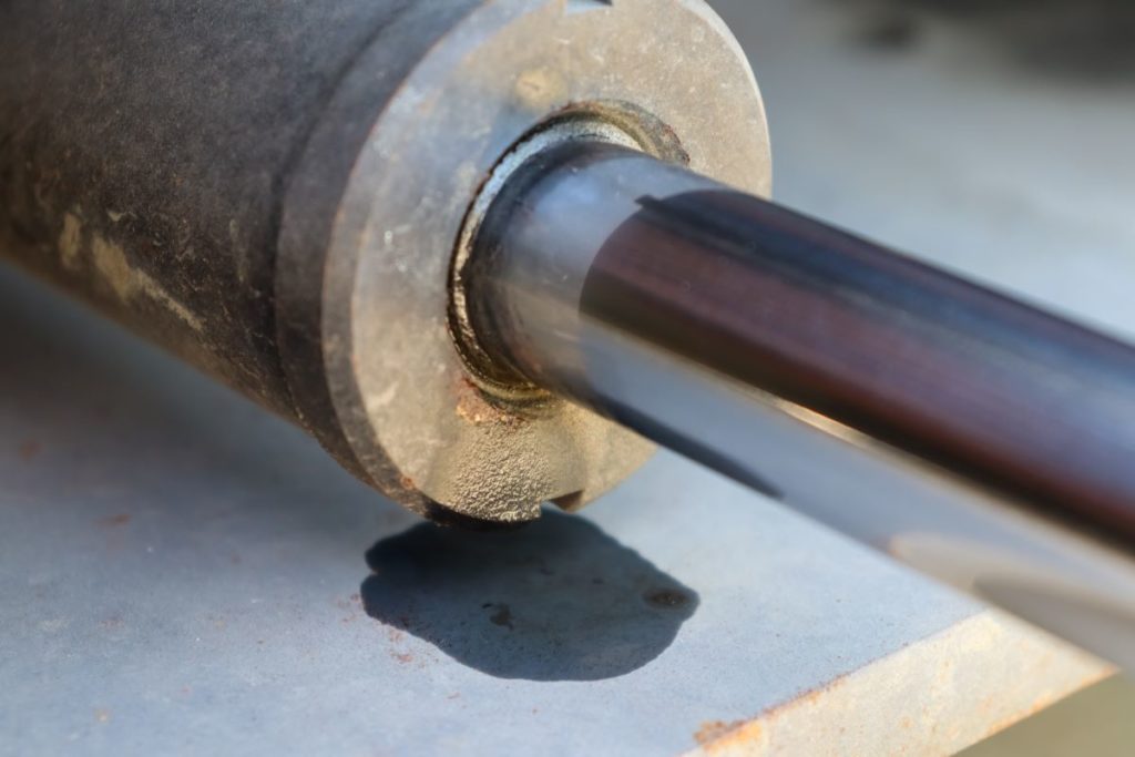Hydraulic leaks Common causes & cost implications Primary Fluid Power